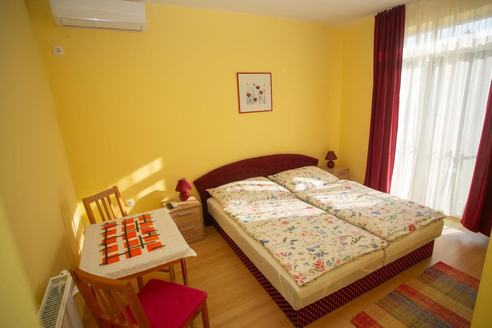 Kondics Apartmanhaz Sárvár Exterior foto