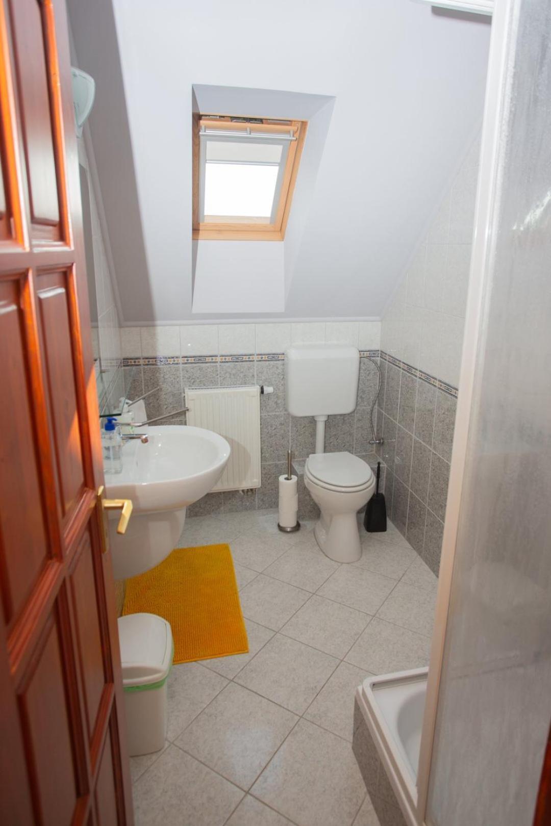 Kondics Apartmanhaz Sárvár Exterior foto