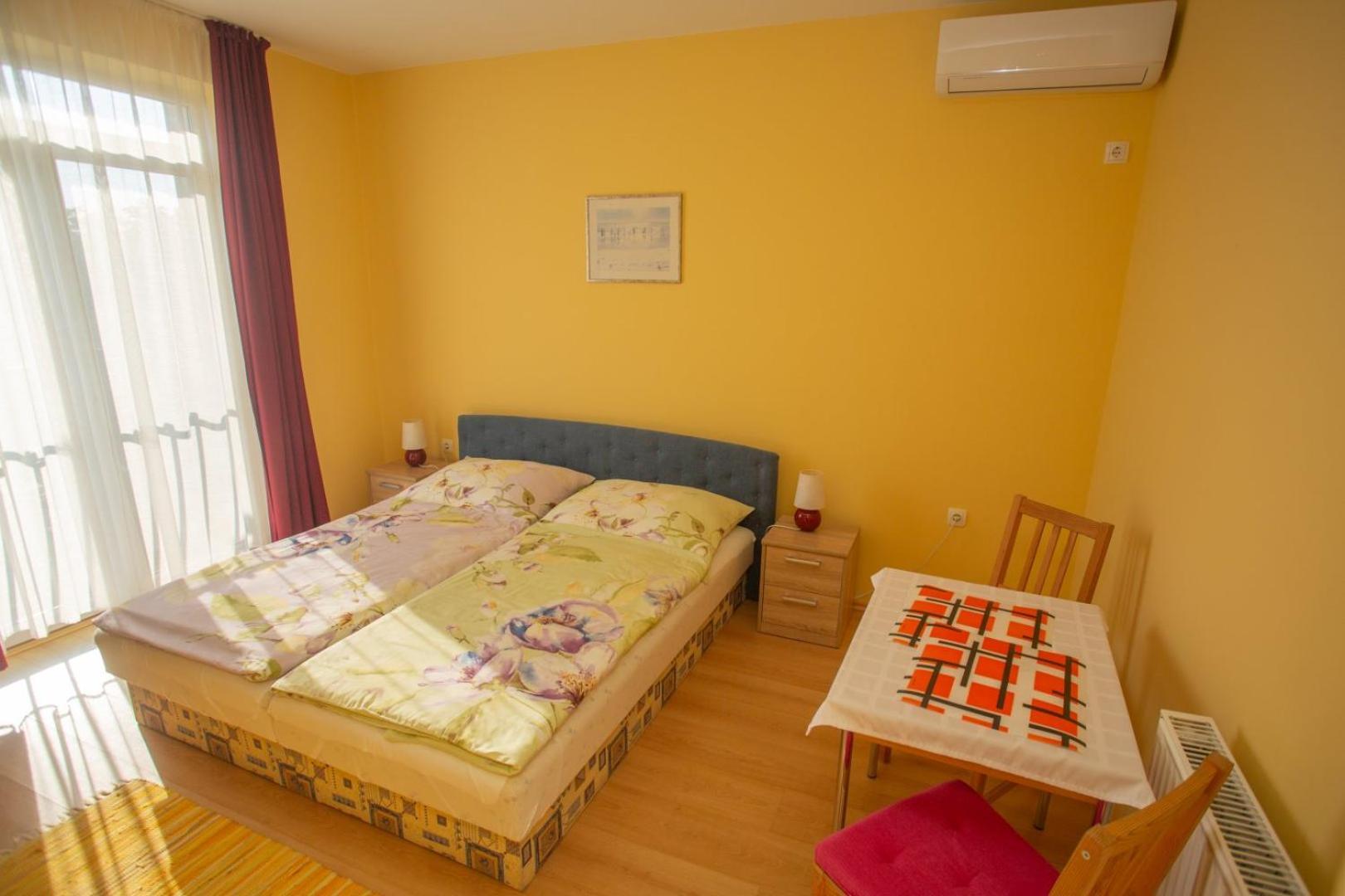 Kondics Apartmanhaz Sárvár Exterior foto