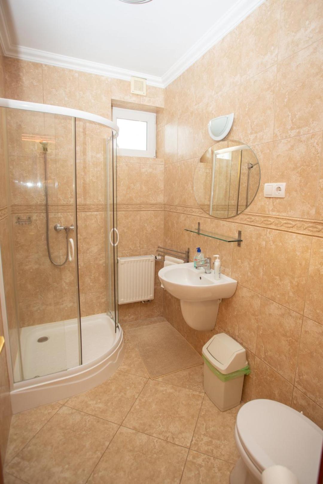 Kondics Apartmanhaz Sárvár Exterior foto