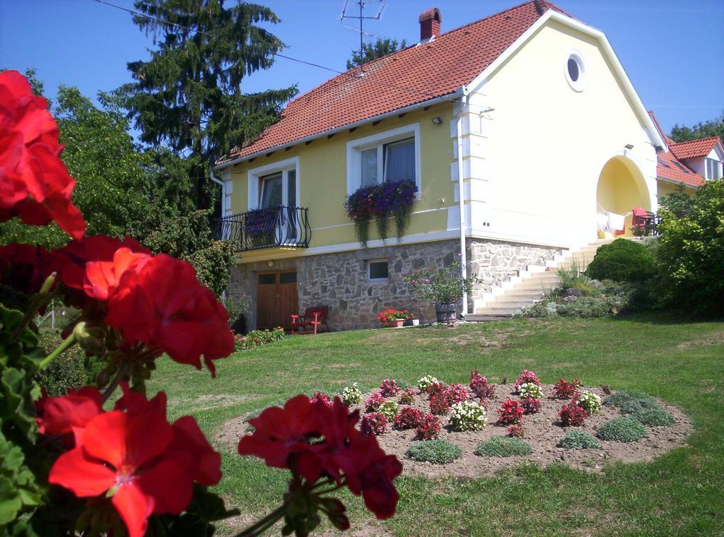 Kondics Apartmanhaz Sárvár Exterior foto